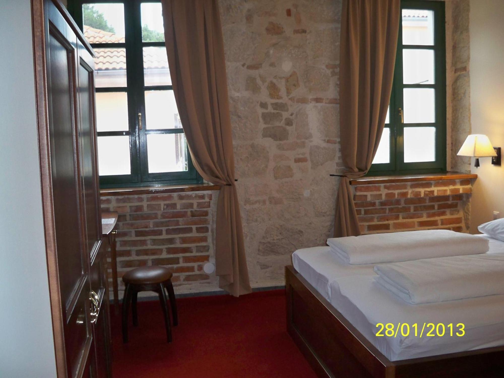 ביוגראד נה מורו Hotel Carpymore מראה חיצוני תמונה